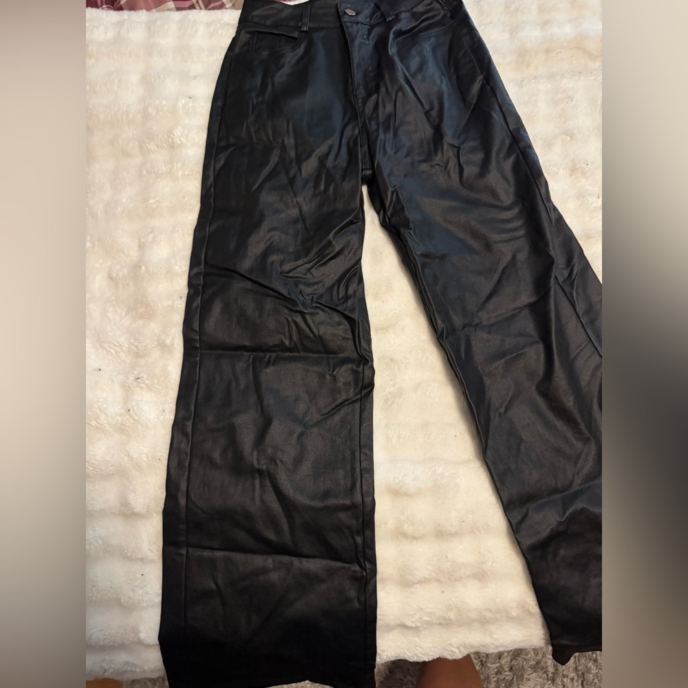 Size Medium SHEIN Faux leather